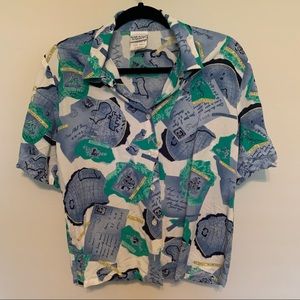 Vintage Short Sleeve Button Up Blue Green Global Tropical Pattern Tourist Shirt